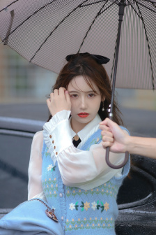 公车校花程雪柔H